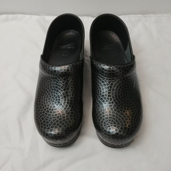 Dansko shoes - Picture 4 of 6